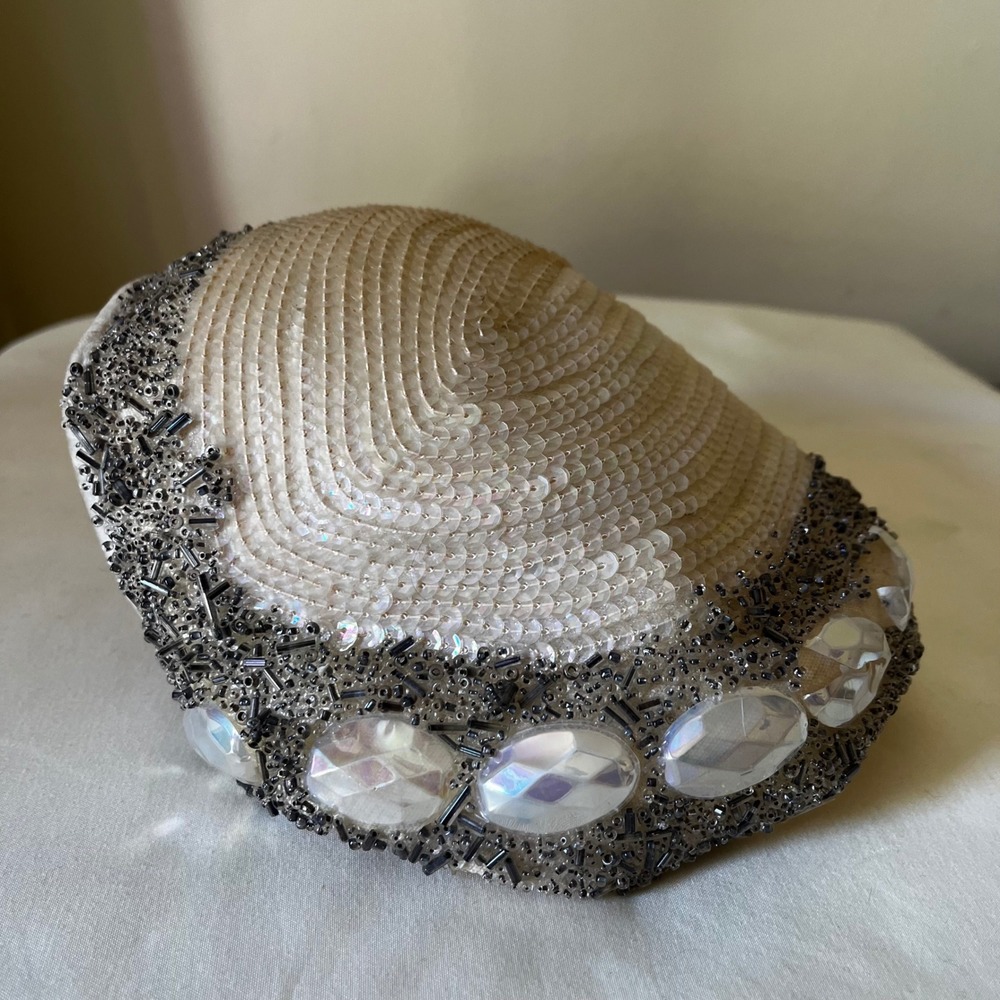 Young Towner's Beaded Sequin Cocktail Hat Iridescent‎ Rhinestone Fascinator